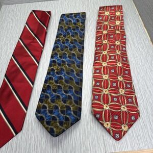 Men's Silk Ties Lot of 3 Red Blue Gold Geometric Stripe Classic Business‎